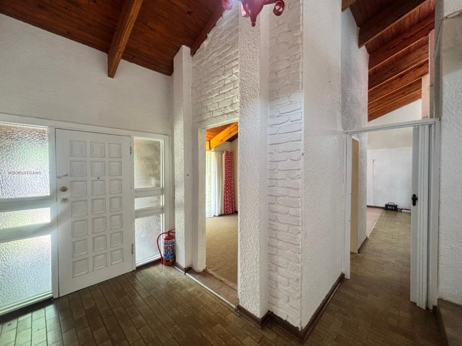 4 Bedroom Property for Sale in Van Der Hoff Park North West